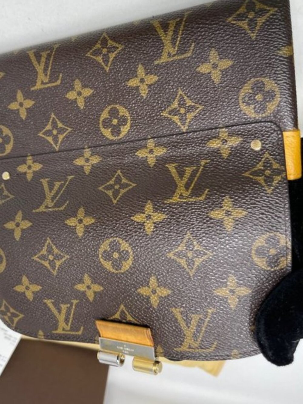 LOUIS VUITTON Monogram Elysee Long Wallet - Picture 8 of 10